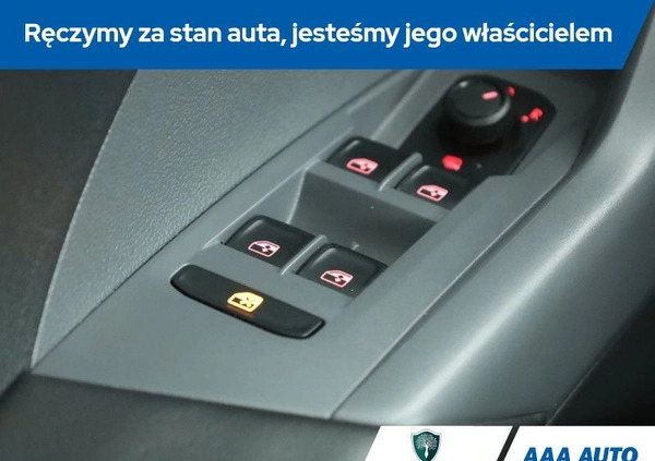 Volkswagen T-Cross cena 60000 przebieg: 78657, rok produkcji 2019 z Morąg małe 172
